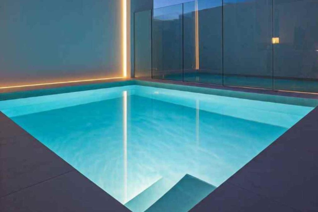 Custom plunge pool